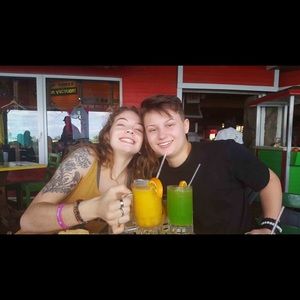 Meet your Posher, Hunter